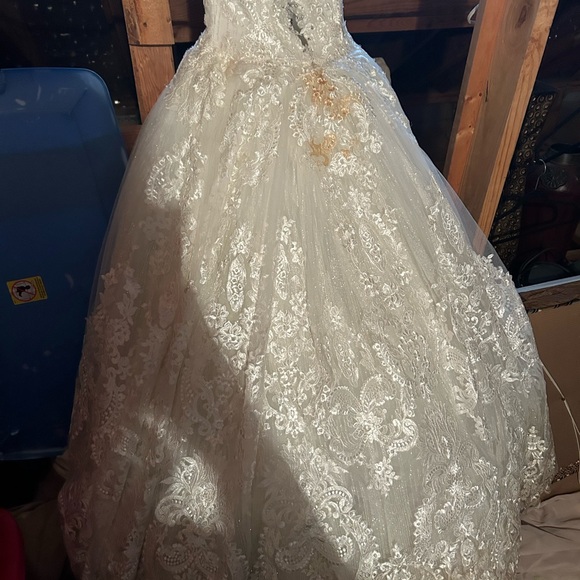 In fair  condition has one Stain but that’s the only issue dry clean - Picture 4 of 5